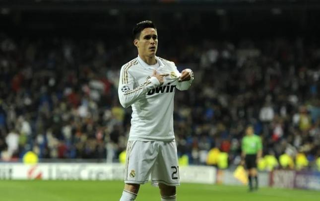 "Real"ın sabiq futbolçusu karyerasını bitirdi