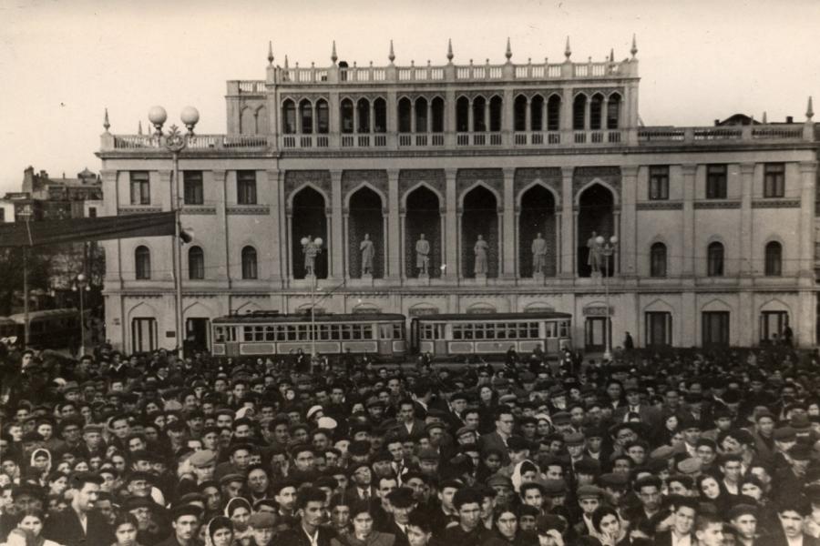 BÖYÜK SÖZÜMÜZÜN EVİ - Rafael Hüseynov yazır