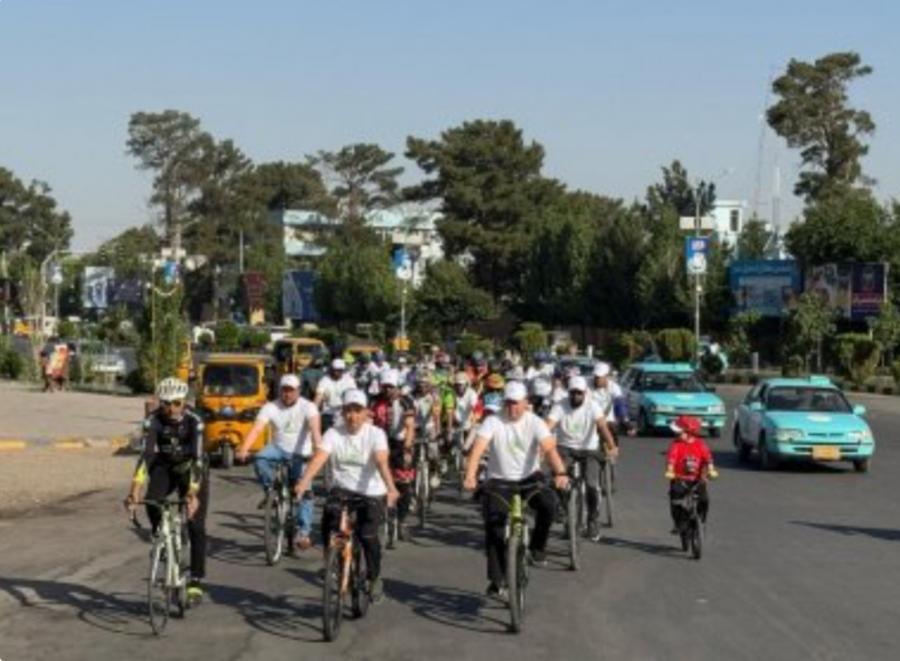 Türkmən diplomatları Heratda Ümumdünya Velosiped Gününü qeyd ediblər