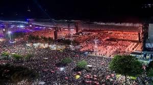 Məşhur müğənnidən dünya rekordu