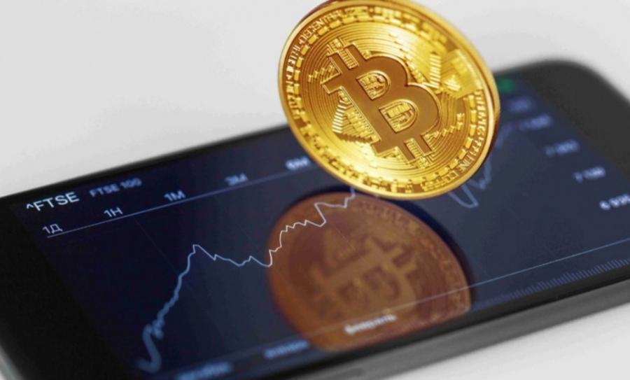 Bitkoin 2 %-dən çox bahalaşıb