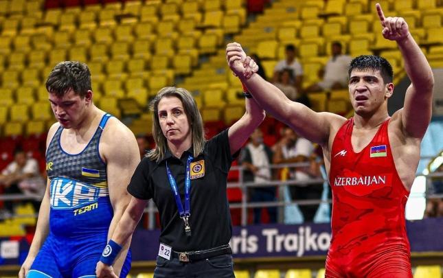 Azərbaycanın iki güləşçisi Avropa çempionatında finala yüksəldi