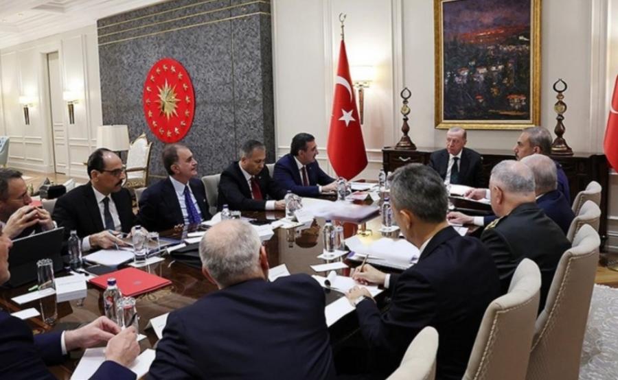 Ərdoğanın rəhbərliyi ilə hökumət üzvləri İsrailin İrana hücumunu müzakirə ediblər