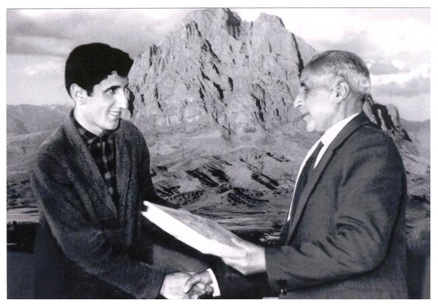 Yorulmazlığa örnək və təbiilik