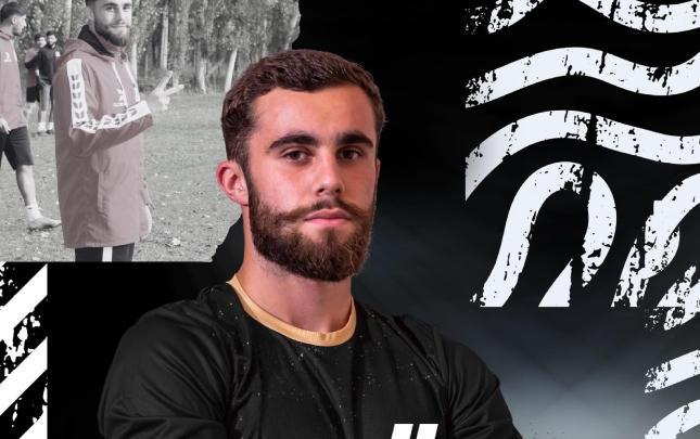 "Karvan" daha bir futbolçu ilə yolları ayırdı