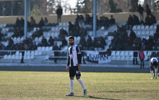 "Karvan" daha bir futbolçusu ilə bağlı qərar verdi