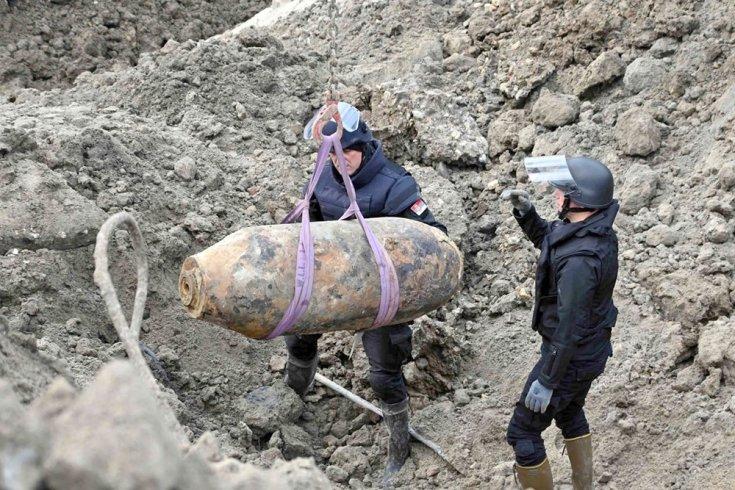 Belqradın mərkəzində bomba həyacanı