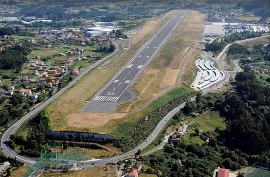 Qabanlara görə aeroportun fəaliyyətində fasilə yarandı