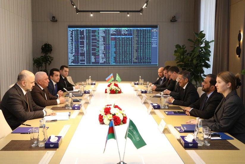 "AzərEnerji" "ACWA Power" ilə "Xızı-Abşeron" KES-in enerjisistemə qoşulmasını müzakirə edib