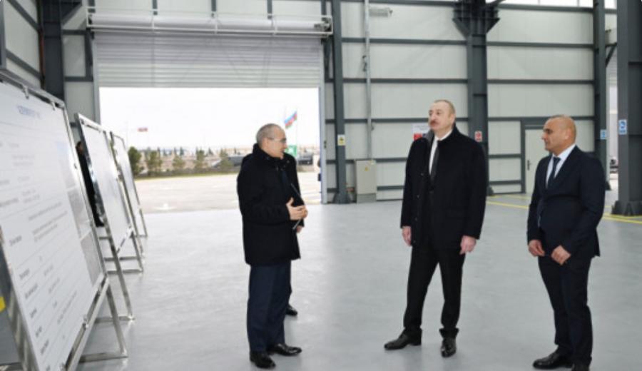 Prezident Sumqayıtda güzgü vərəqələrin istehsalı zavodunun açılışında iştirak edib
