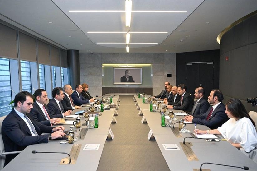 Azərbaycan BƏƏ ilə qarşılıqlı investisiyaların artırılmasını müzakirə edib