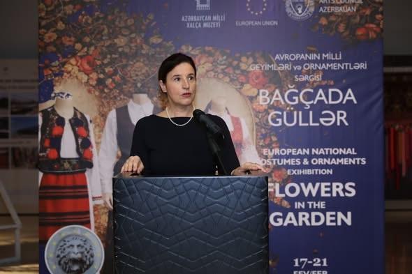 Bakıda Avropanın milli geyimləri sərgisi açılıb