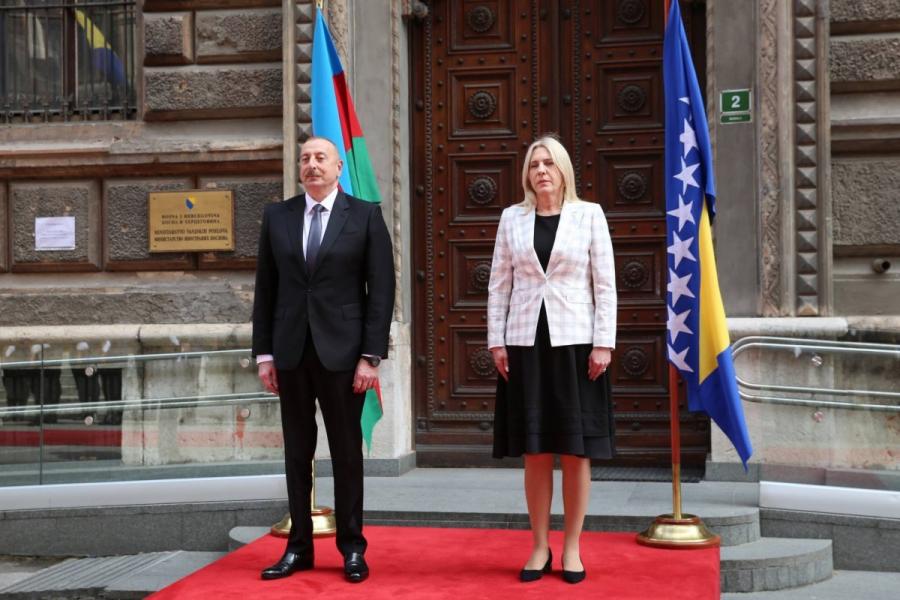 Bosniya və Herseqovinanın Rəyasət Heyətinin Sədri İlham Əliyevə məktub ünvanlayıb