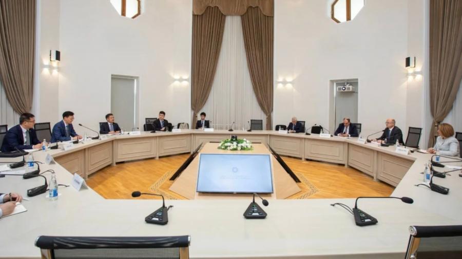Azərbaycan Çin şirkəti ilə bərpa olunan enerji layihələrinin inkişafını müzakirə edib
