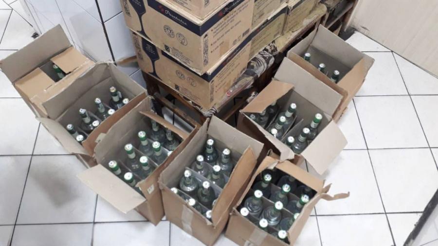 Lənkəranda şadlıq evində mənşəyi məlum olmayan alkoqollu içkilər aşkarlanıb
