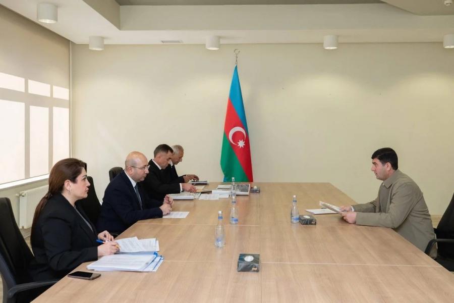Anar Quliyev Biləsuvarda vətəndaşları qəbul edib