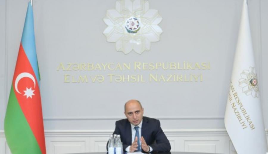 Emin Əmrullayev internat məktəblərinin direktorları ilə görüşüb
