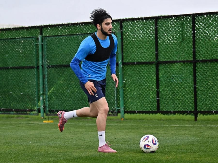 Azərbaycan millisinin futbolçusu müalicə üçün Madridə yollanıb