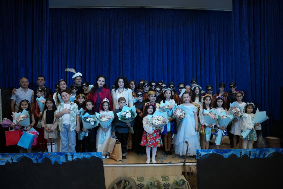 Musiqili Uşaq Teatrı studiyasının təqdimatında tamaşa