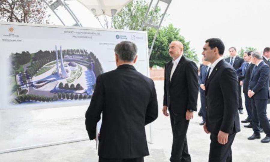 Azərbaycan və Türkmənistan prezidentləri Şuşa məscidində tikinti işlərinin gedişi ilə tanış olublar