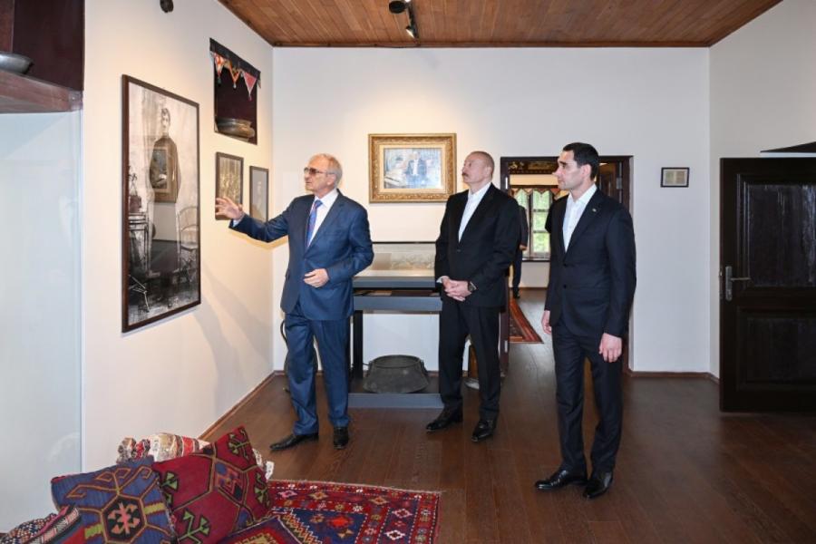 Fotoreportaj - Prezidentlər İlham Əliyev və Sərdar Berdiməhəmmədov Şuşada Bülbülün ev-muzeyində olublar