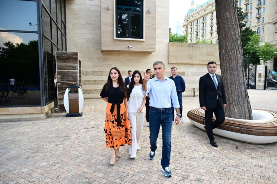 Fotoreportaj - Leyla Əliyeva və Arzu Əliyeva Dənizkənarı Milli Parkda açılış və təqdimat mərasimlərində iştirak ediblər