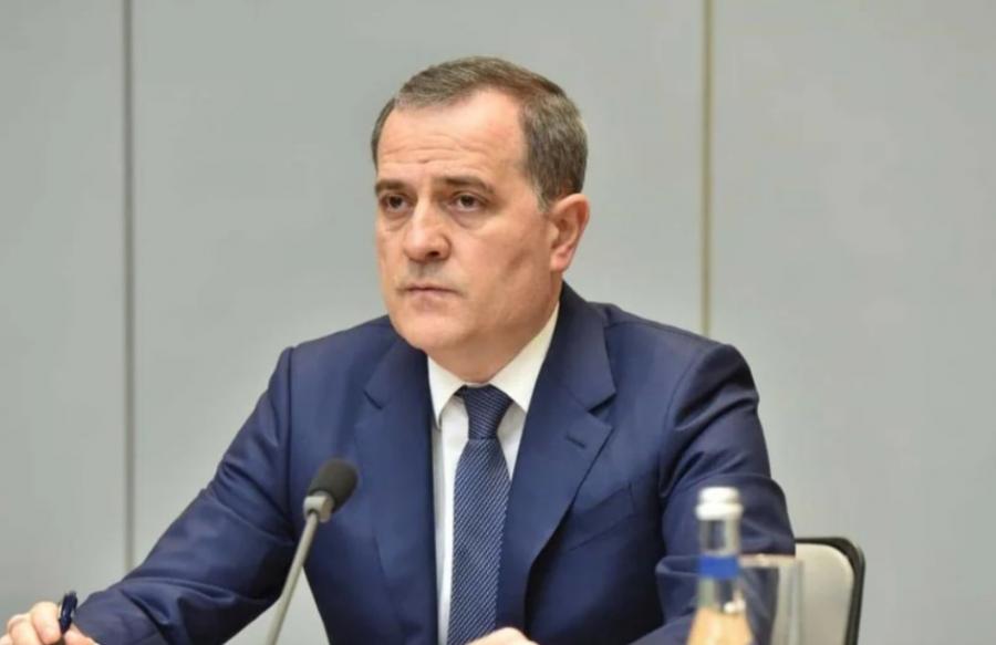 Ceyhun Bayramov diplomatik xidmət orqanlarının əməkdaşlarını təbrik edib