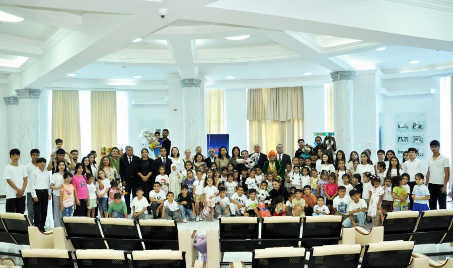 Azərbaycan Dövlət Kukla Teatrı Pirallahıya qastrol səfəri edib