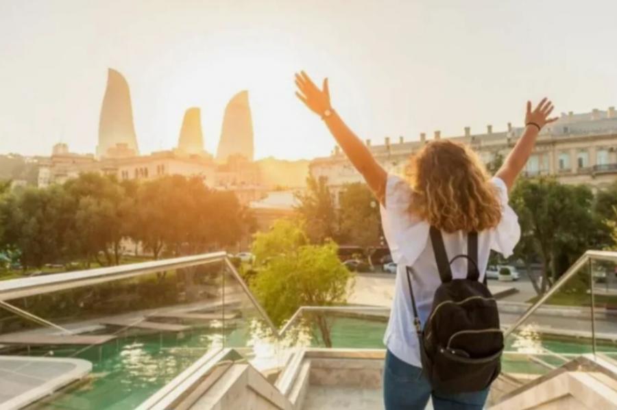 Azərbaycana turist axını 10 ffaizdən çox azalıb