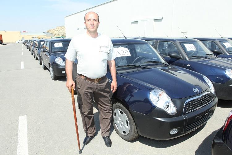 Qarabağ və 20 Yanvar əlillərinin avtomobillə təminatı başa çatdırılıb<b style="color:red"></b>