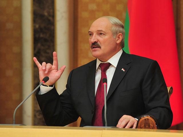 Lukaşenko “Putinin tanklarından” qorxmadığını bildirib<b style="color:red"></b>