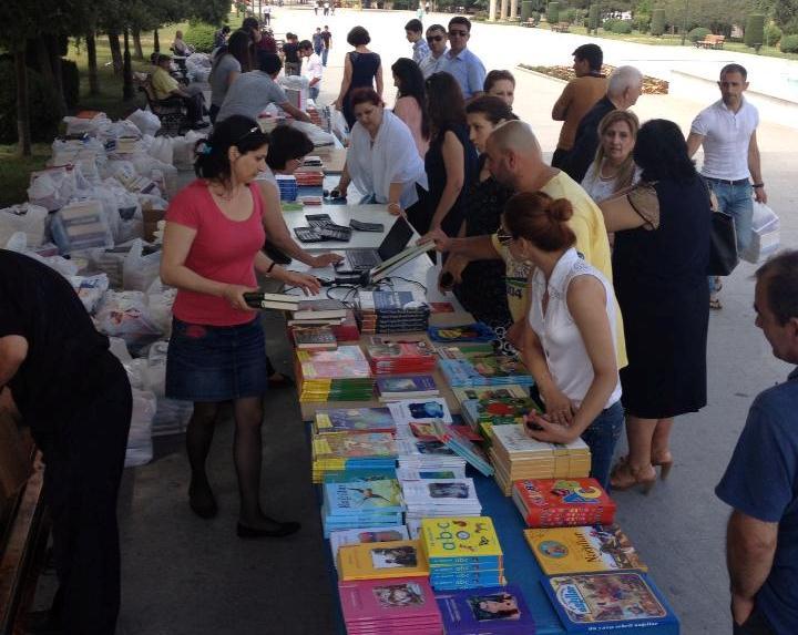 Bakıda 3 günlük kitab bayramı - 20 min kitab endirimdə<b style="color:red"></b>