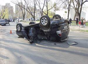 Hərbçilər qəzaya düşdü: <b style="color:red">2 yaralı</b>