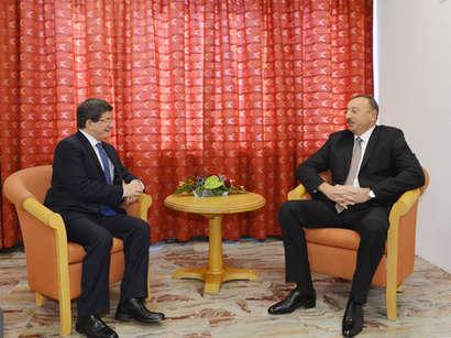 İlham Əliyev və Əhməd Davudoğlunun təkbətək görüşü olub<b style="color:red"></b>