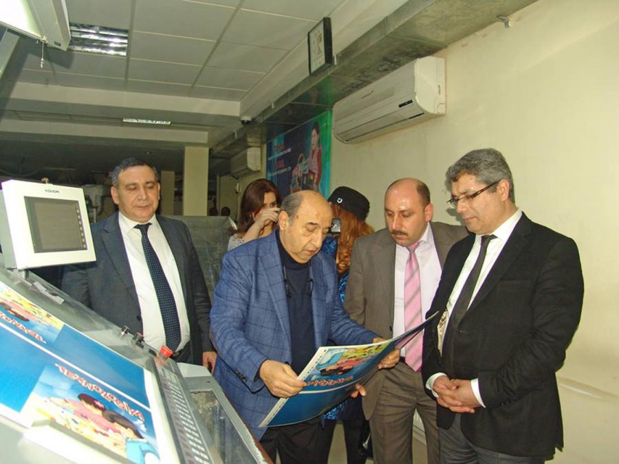 İLESAM-ın nümayəndələri “Təhsil” nəşriyyatında olublar<b style="color:red"></b>