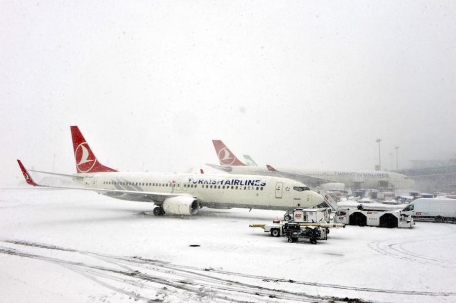 Bu günə olan bütün Bakı-İstanbul aviareysləri təxirə salınıb<b style="color:red"></b>