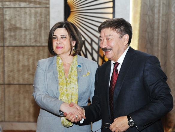 Afaq Məsud TÜRKSOY-un medalına layiq görüldü<b style="color:red"></b>