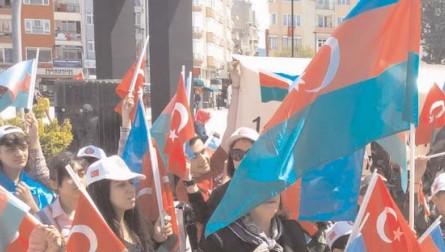 İstanbul - iksir içirən çiçək <b style="color:red"></b>