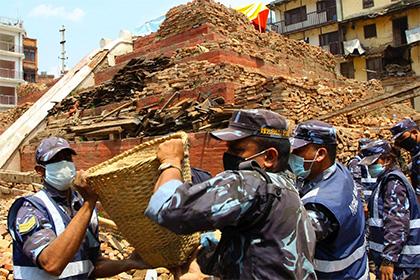 Nepalda daha bir zəlzələ <b style="color:red"></b>