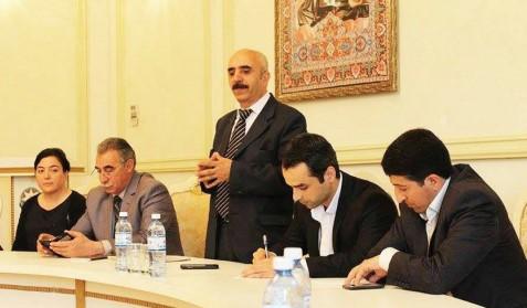Şair Nazim Əhmədli Gənc Ədiblər Məktəbinin qonağı olub<b style="color:red"></b>