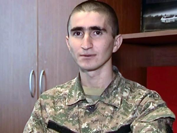 Hüquq müdafiəçiləri erməni əsgərlə görüşüblər<b style="color:red"></b>