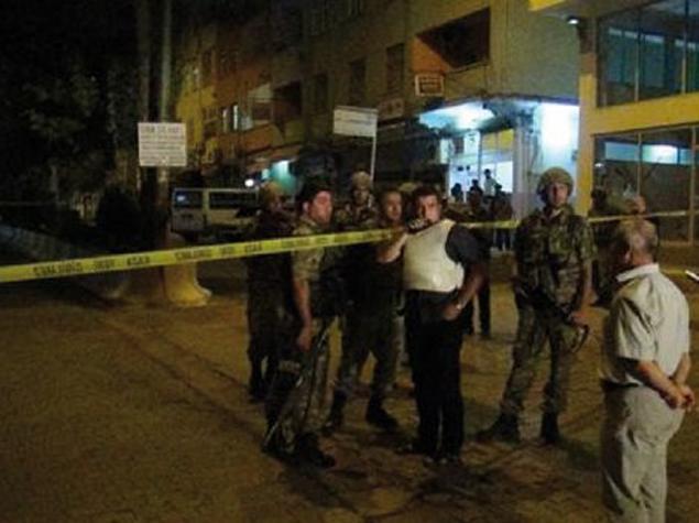Diyarbəkirdə polis avtomobilnə silahlı hücum<b style="color:red"></b>