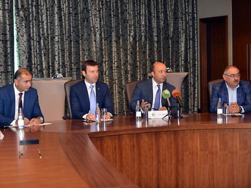 Klublar Komitəsinin növbəti iclası keçirilib<b style="color:red"></b>