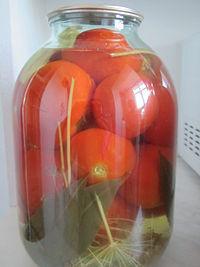 Pomidor turşusundan daha bir ailə zəhərləndi<b style="color:red"></b>