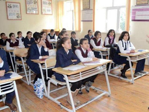 Bəzi ali və orta məktəblərdə dərslərin vaxtı dəyişdirilib<b style="color:red"></b>