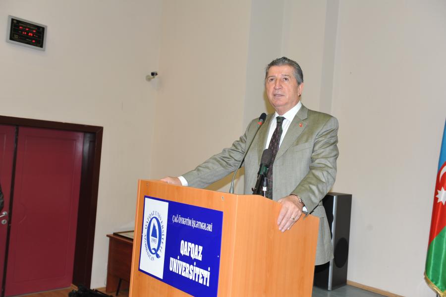 Qafqaz Universitetində Köksal Toptanla görüş keçirilib <b style="color:red"></b>