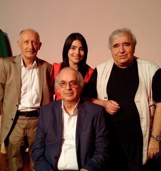 YUĞ Teatrı mövsümü yeni tamaşa ilə açdı - <b style="color:red">Fotoreportaj</b>