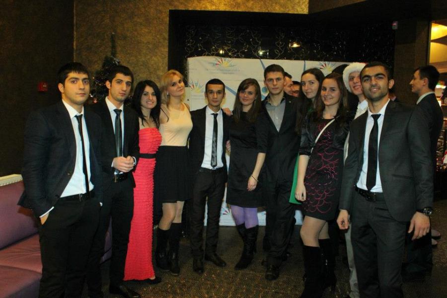 Ukraynadakı azərbaycanlı gənclər Həmrəylik gününü qeyd etdilər <b style="color:red">(Fotolar)</b>