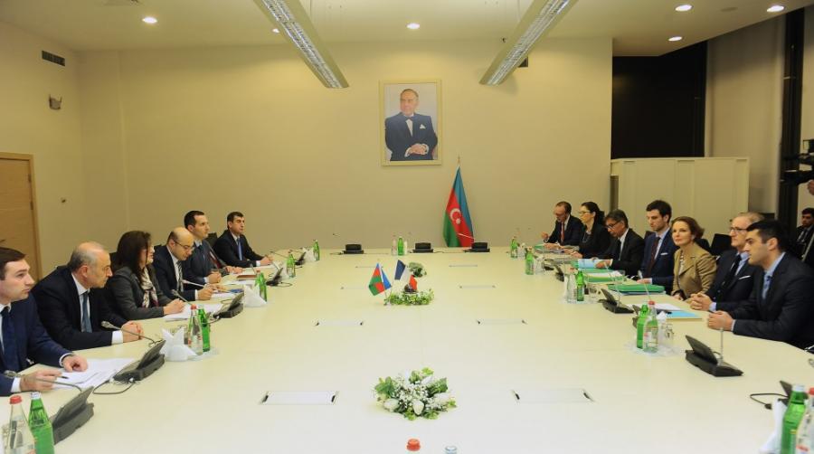Bakıda Azərbaycan-Fransa işgüzar görüşü <b style="color:red"></b>