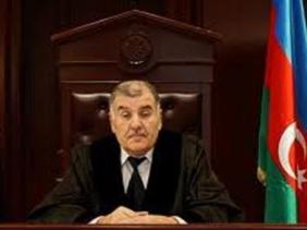 Elşad Abdullayevin videosunu yaydığı hakim işdən çıxmaq barədə ərizə yazıb<b style="color:red"></b>